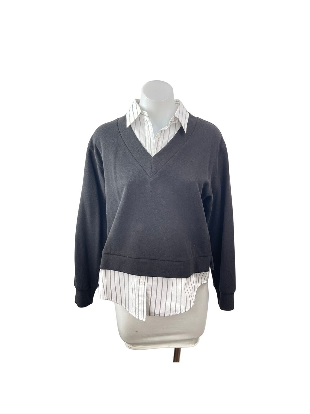 GU White Striped Collared Under Shirt Black V Neck Combo 2-Fre Sweater Top Sz S